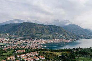 装穷卖惨圈粉百万！“农村大小姐”人设崩塌彻底凉凉